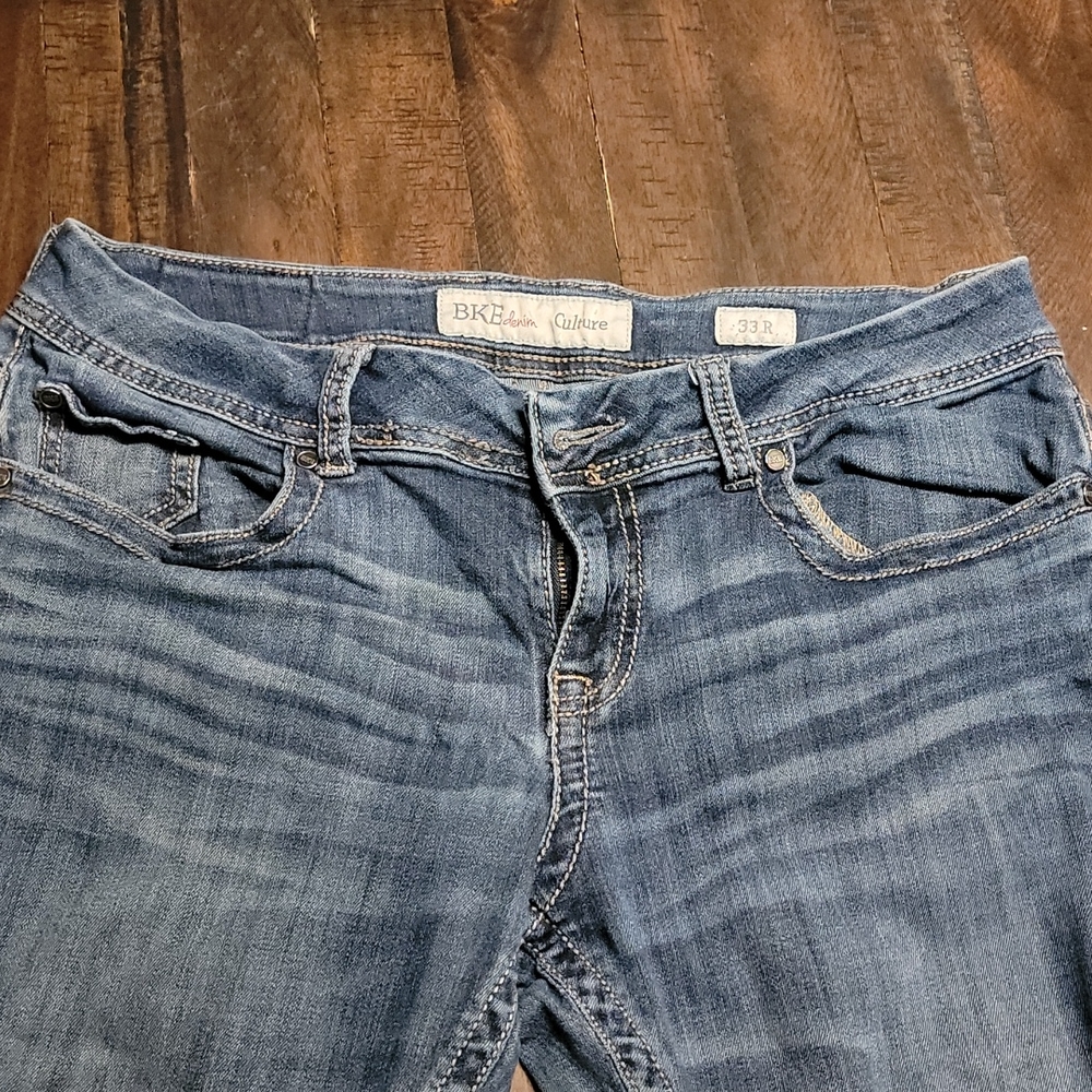 Buckle jeans